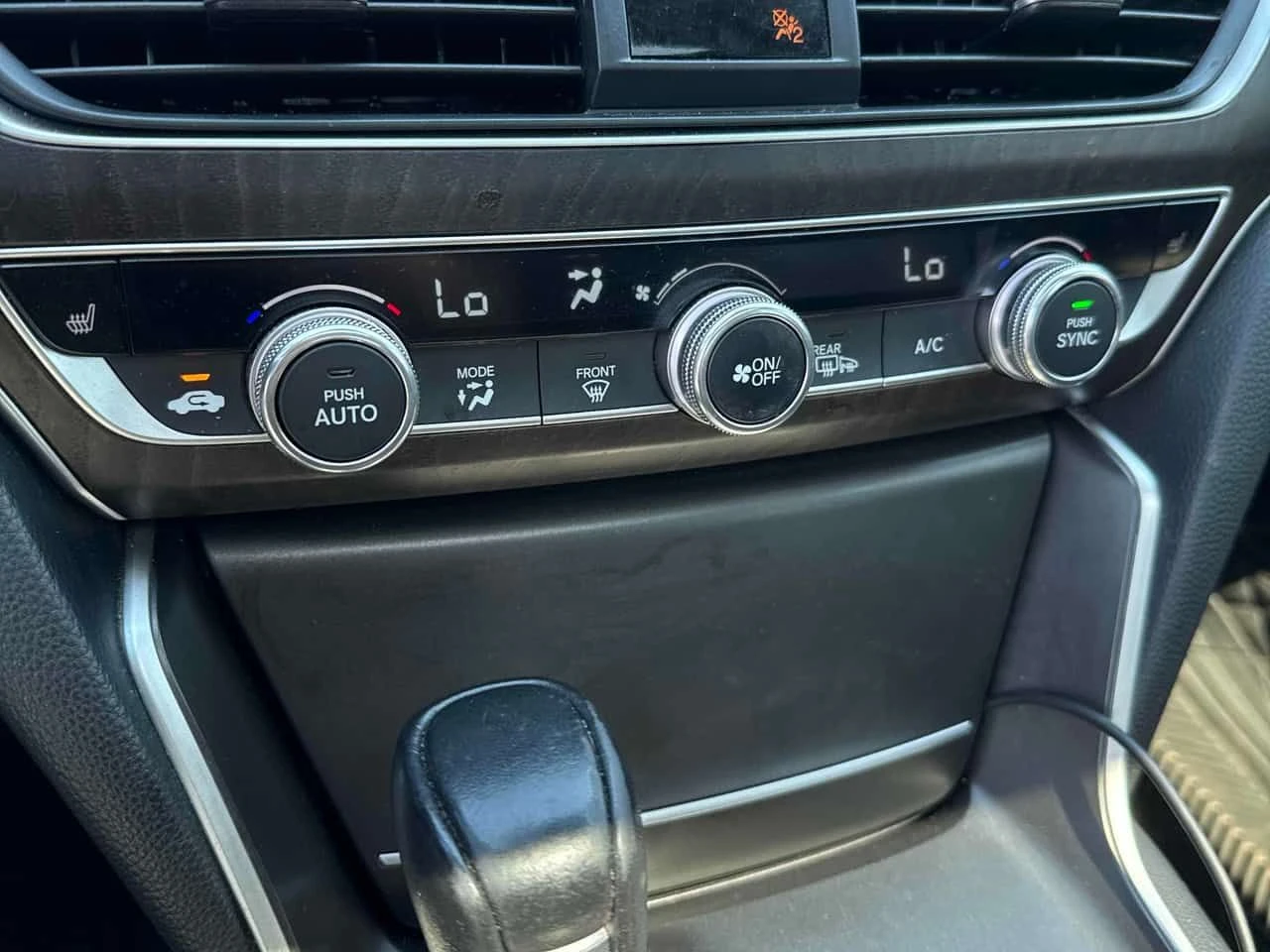 Honda Accord * EX L * PANO* KEYLESS* ПОДГРЕВ* , снимка 16 - Автомобили и джипове - 54428453