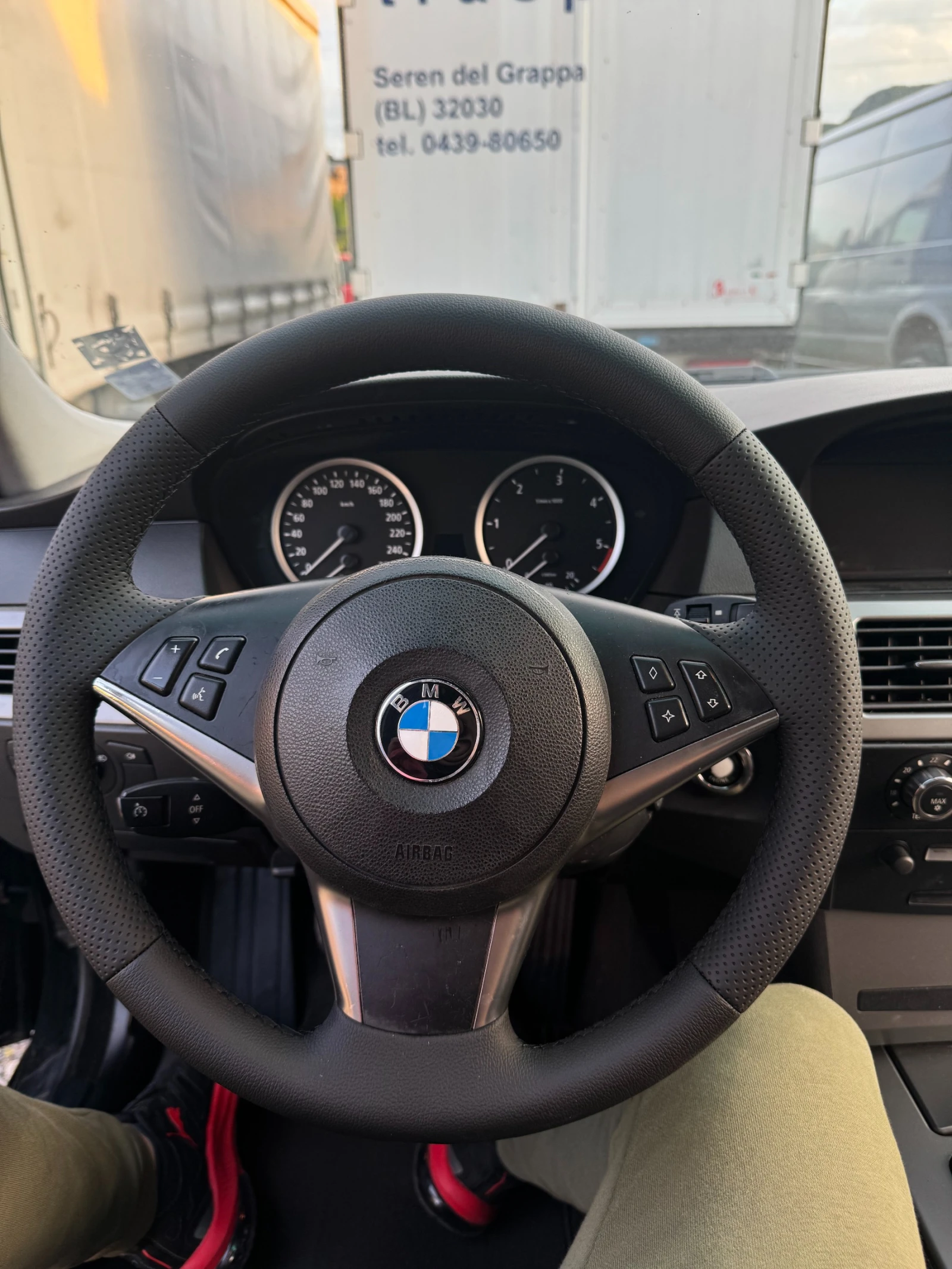 BMW 530 XD, снимка 10 - Автомобили и джипове - 54483967