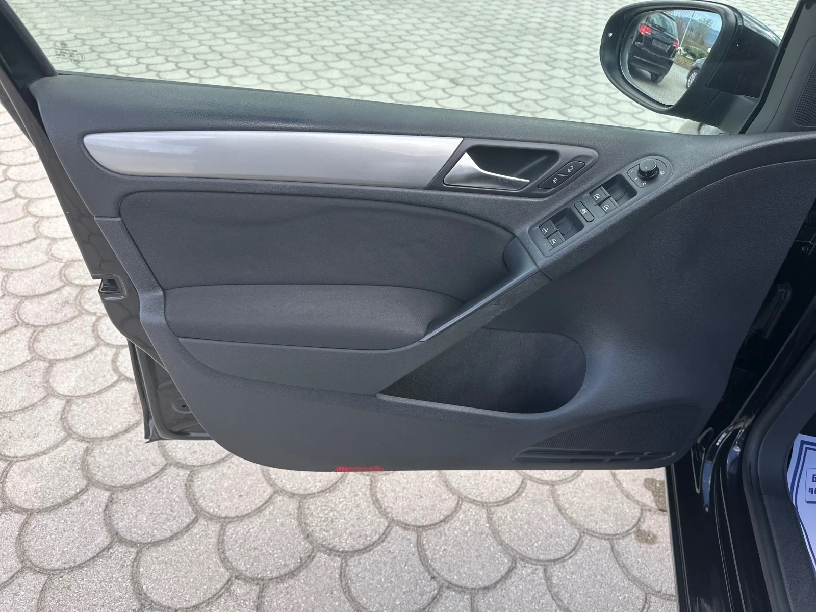 VW Golf 1.4I GPL , снимка 9 - Автомобили и джипове - 54718892