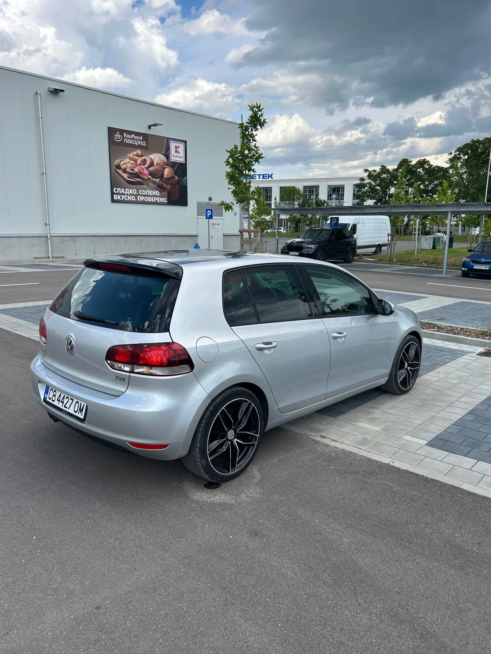 VW Golf, снимка 4 - Автомобили и джипове - 54948210