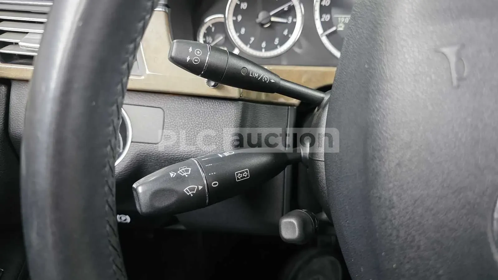 Mercedes-Benz E 300 !ELEGANCE !УНИКАТ!ПАНОРАМА, снимка 13 - Автомобили и джипове - 55166982