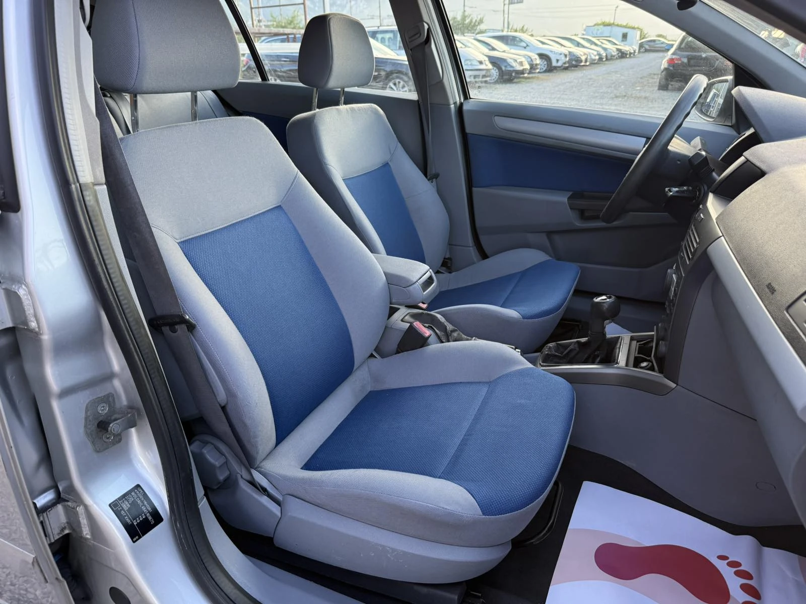 Opel Astra 1.4i 90kc, снимка 13 - Автомобили и джипове - 55260258