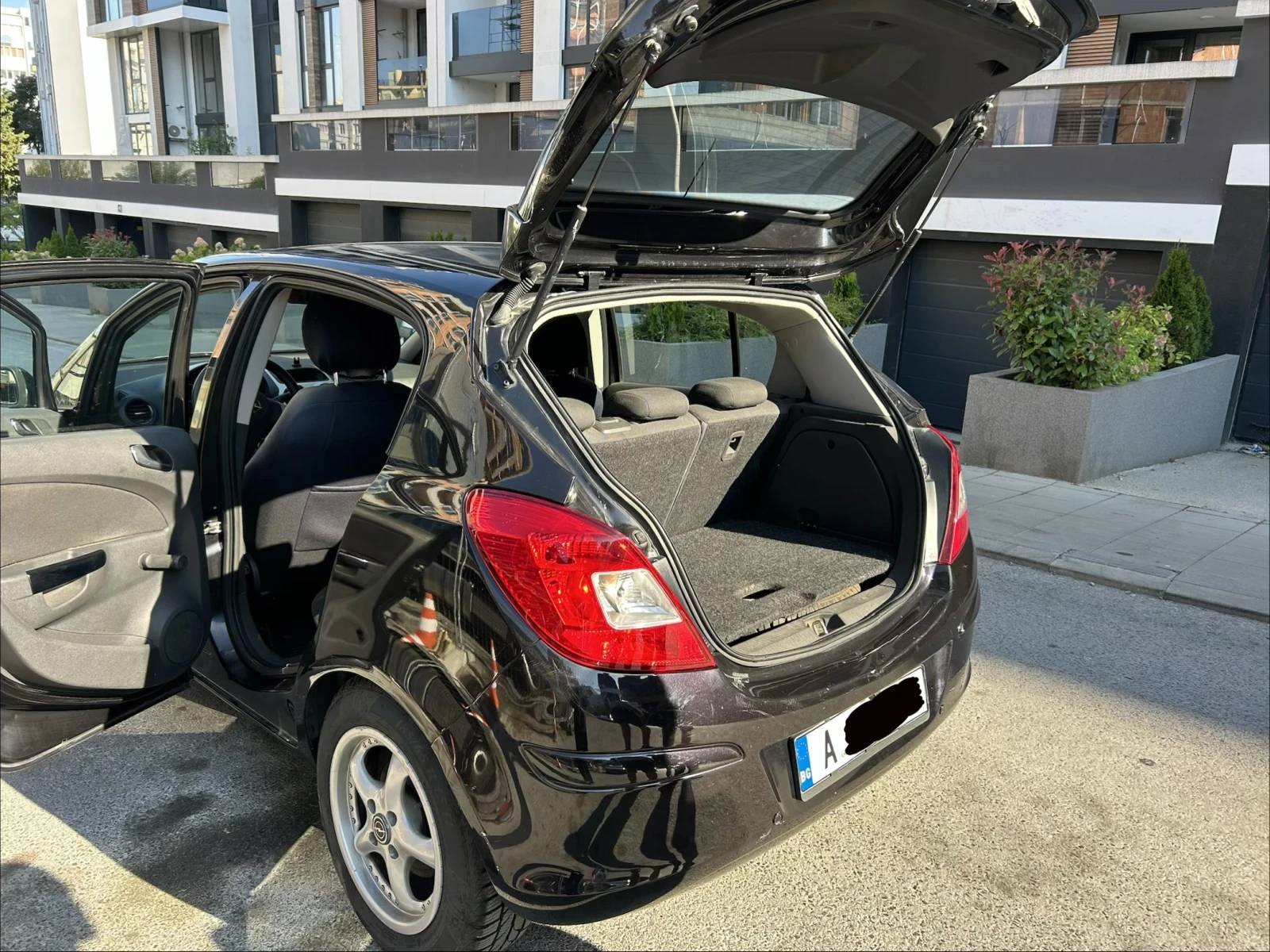 Opel Corsa, снимка 2 - Автомобили и джипове - 56154640