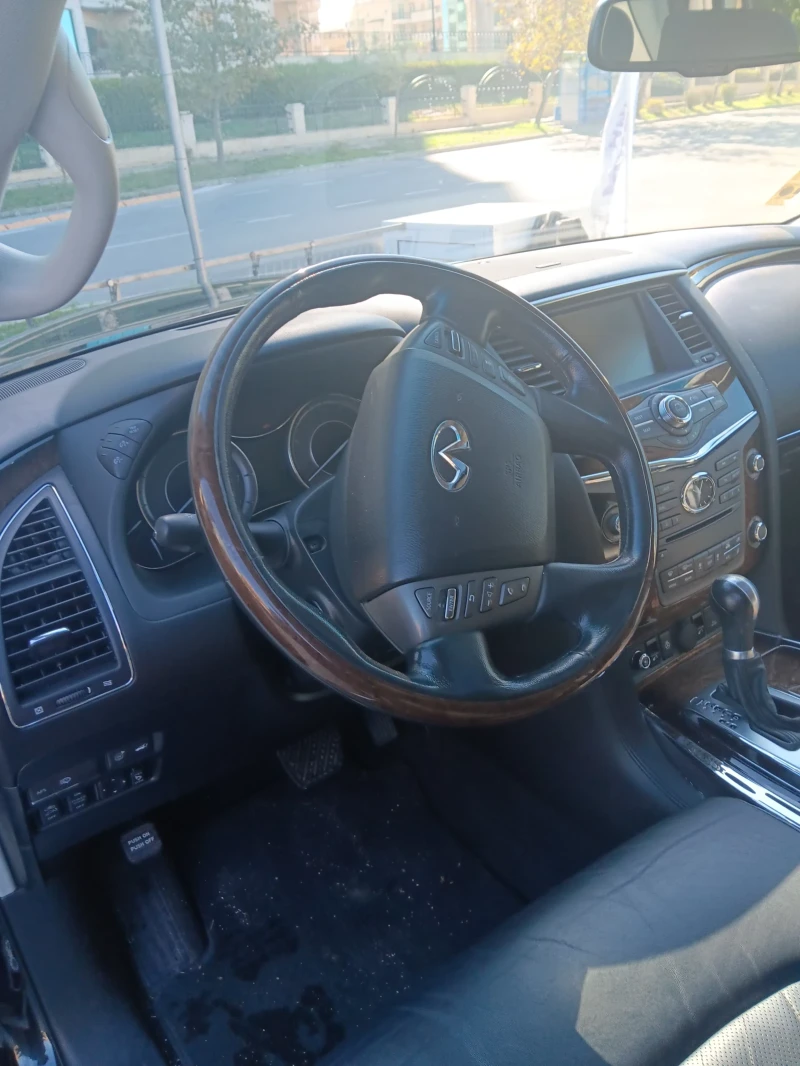 Infiniti QX56, снимка 12 - Автомобили и джипове - 49114341