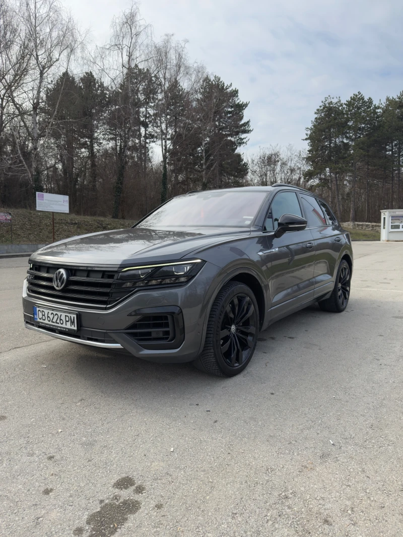 VW Touareg, снимка 1 - Автомобили и джипове - 49090369