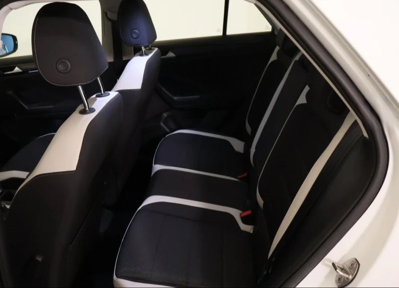 VW T-Roc, снимка 9 - Автомобили и джипове - 52658411