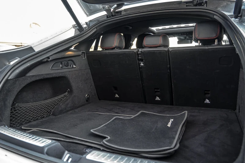 Mercedes-Benz GLC 300 AMG PACK* DIGITAL* BURMASTER* LANE ASSIST* NIGHT P, снимка 17 - Автомобили и джипове - 52576588