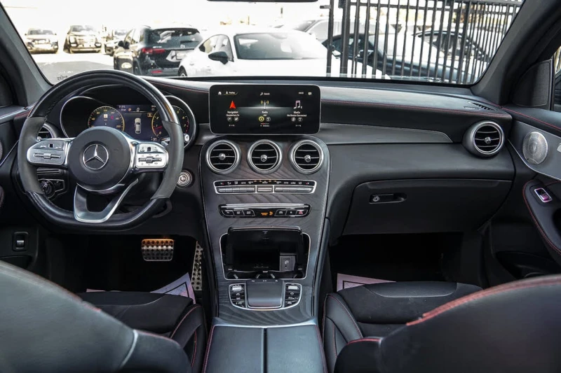 Mercedes-Benz GLC 300 AMG PACK* DIGITAL* BURMASTER* LANE ASSIST* NIGHT P, снимка 6 - Автомобили и джипове - 52576588