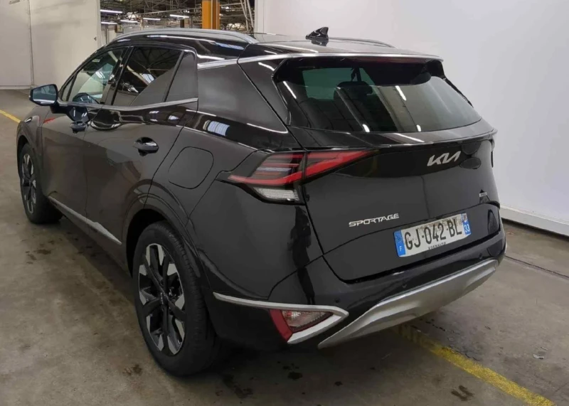 Kia Sportage 1, 6 T-GDI- 195 KW.4WD-Plug-in Hybrid, снимка 2 - Автомобили и джипове - 52749989