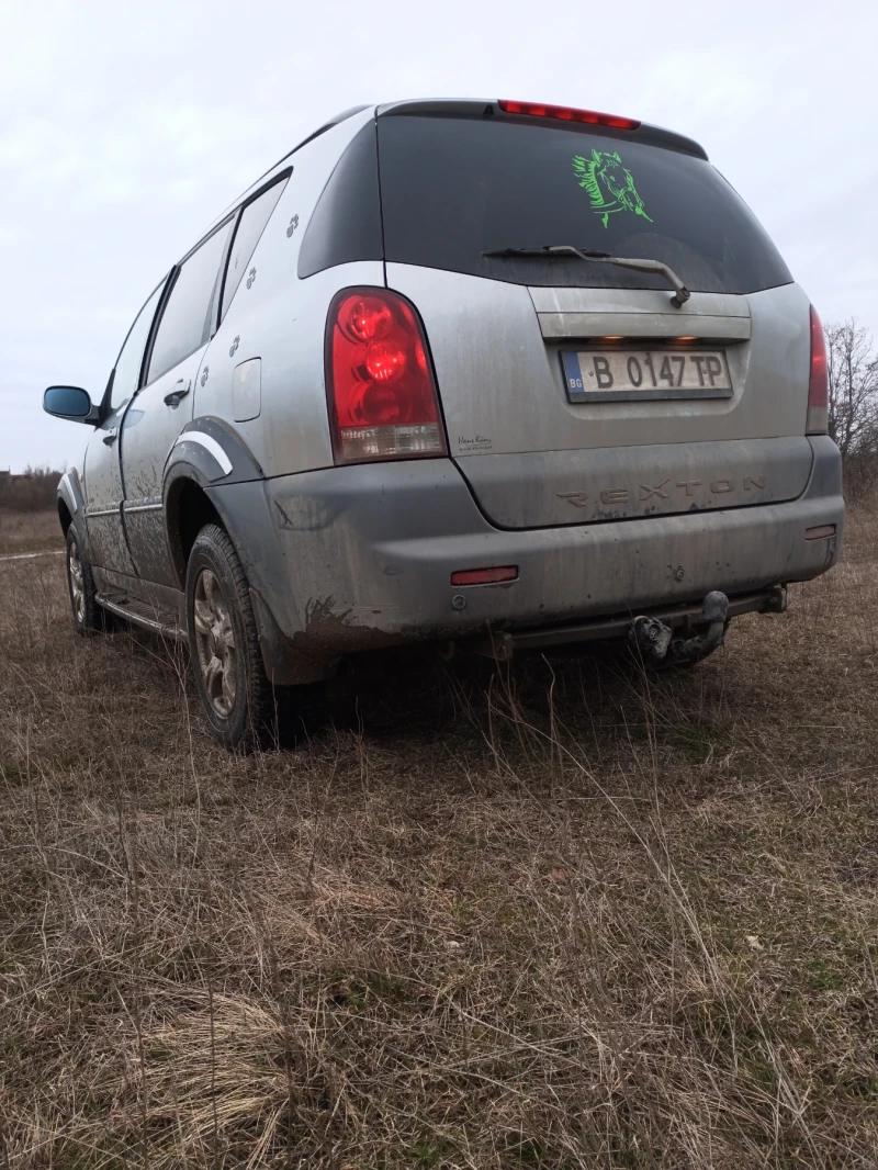 SsangYong Rexton, снимка 4 - Автомобили и джипове - 53486753
