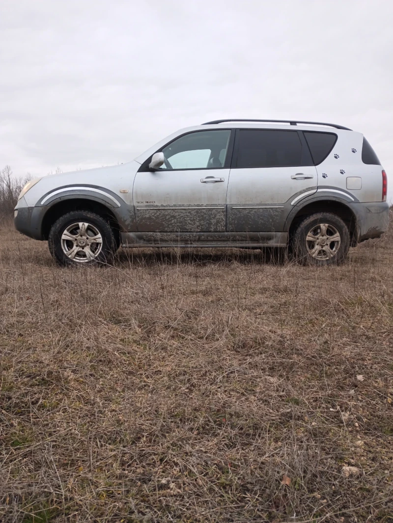 SsangYong Rexton, снимка 3 - Автомобили и джипове - 53486753