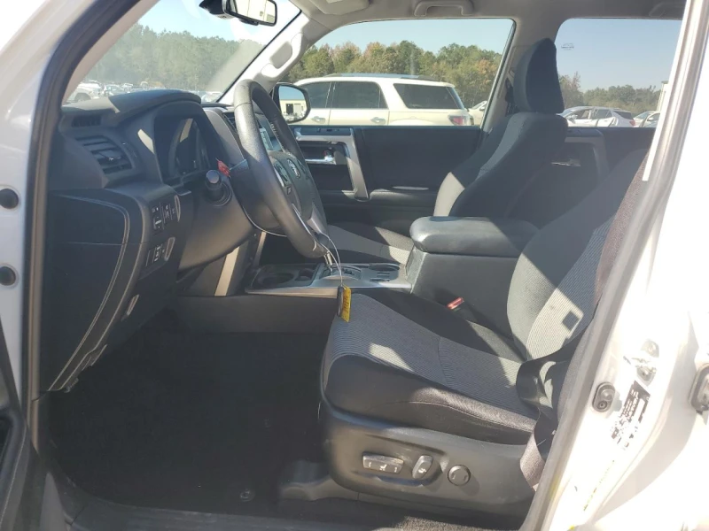 Toyota 4runner 4l Sr5, снимка 7 - Автомобили и джипове - 53600540