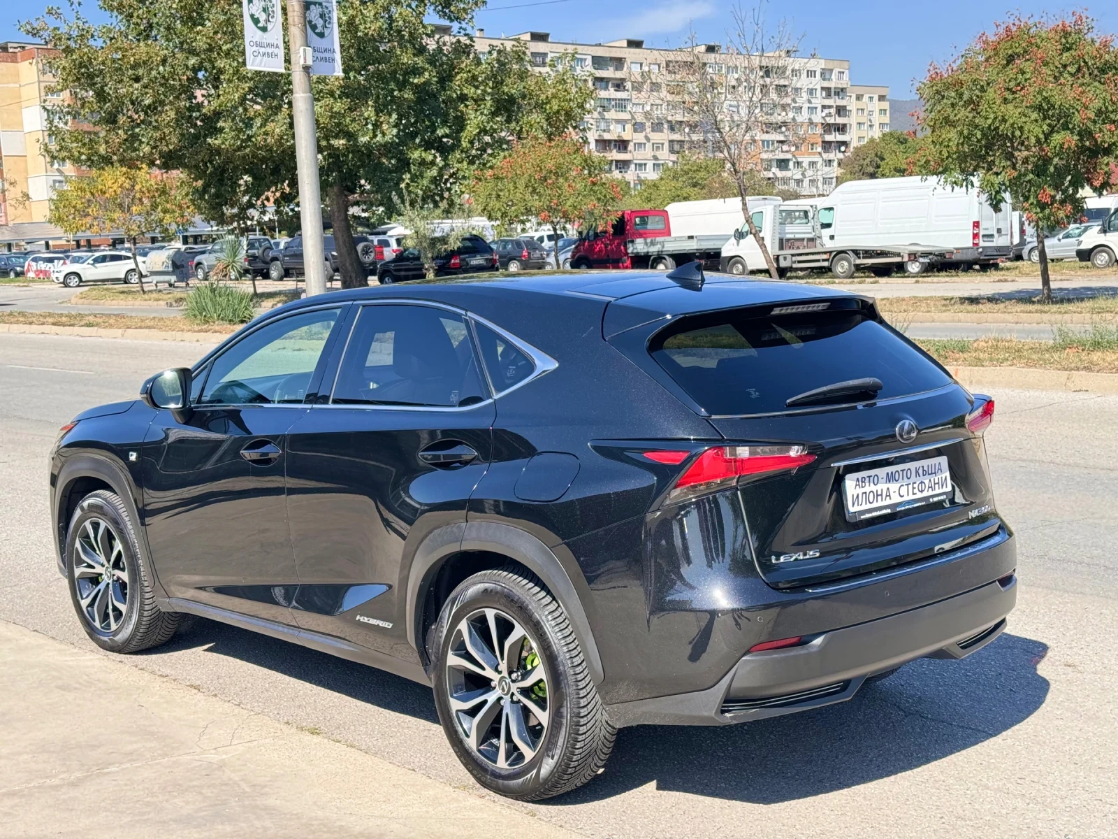 Lexus NX 300h F Sport * FULL* ПЕРФЕКТЕН*  - изображение 3