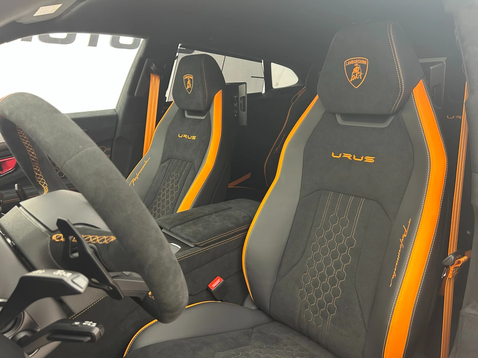 Lamborghini Urus Performante - изображение 8
