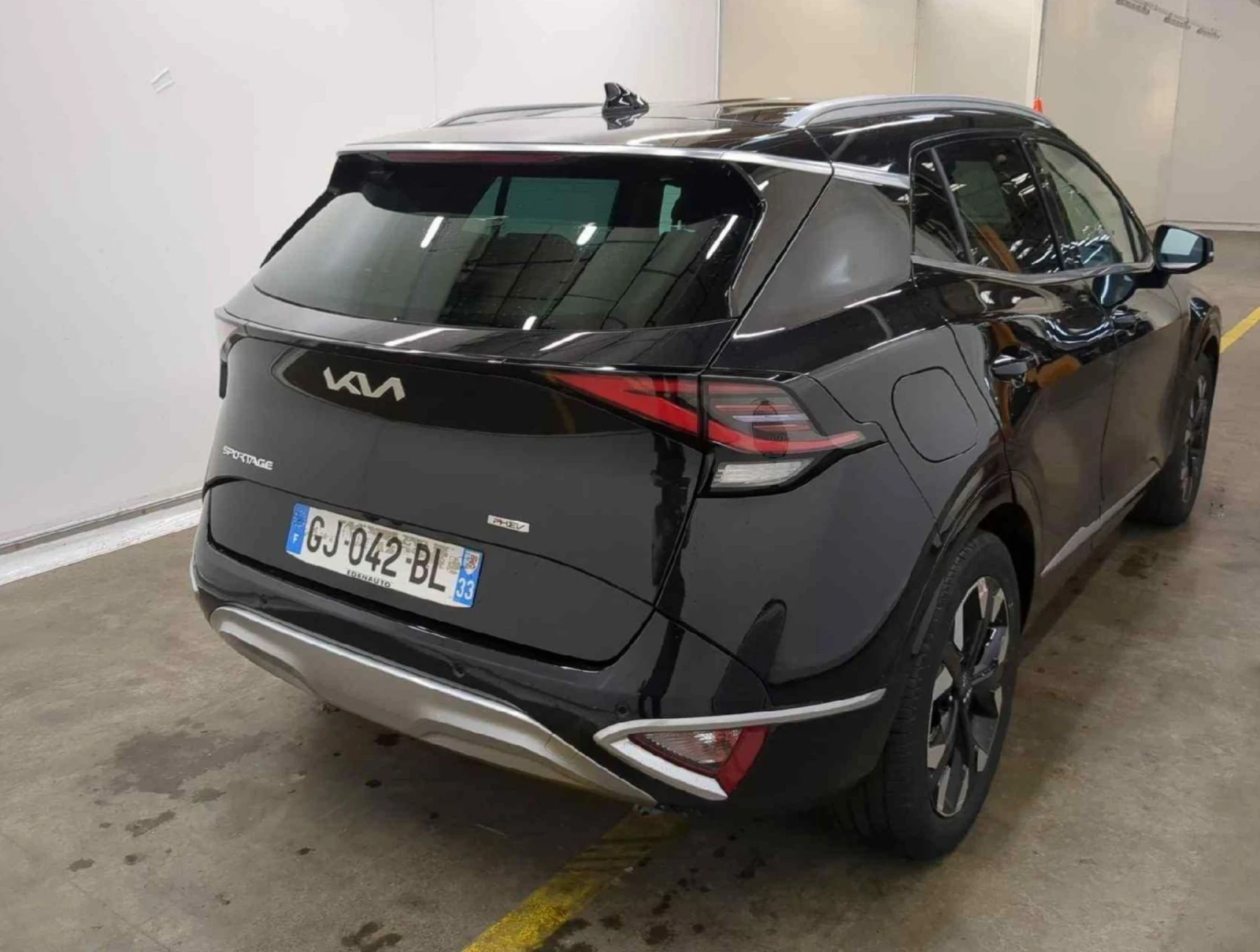Kia Sportage 1, 6 T-GDI- 195 KW.4WD-Plug-in Hybrid - изображение 4