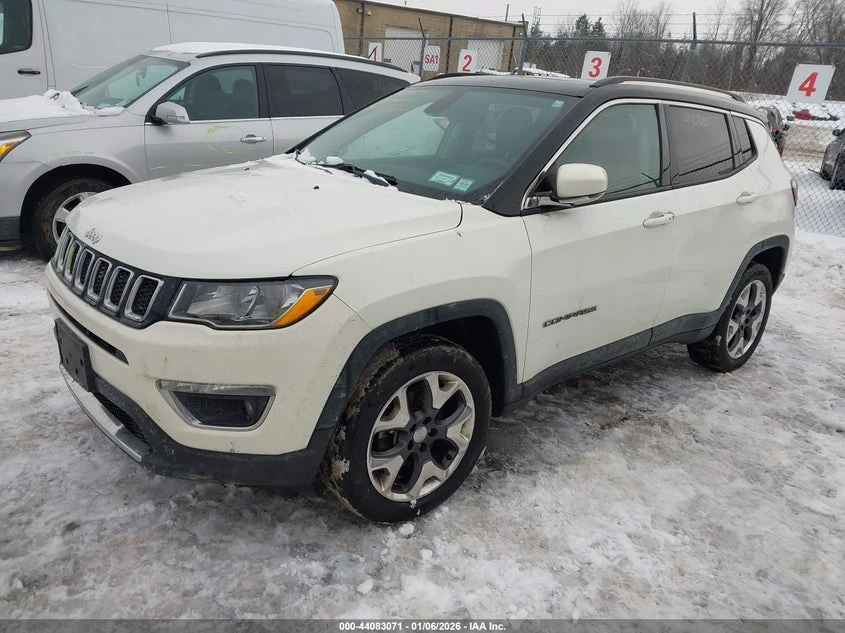 Jeep Compass 2.4L I-4 VVT, 180HP 4X4 Drive, снимка 2 - Автомобили и джипове - 53739403