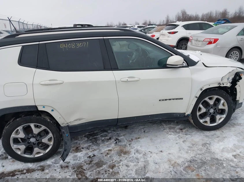 Jeep Compass 2.4L I-4 VVT, 180HP 4X4 Drive, снимка 14 - Автомобили и джипове - 53739403