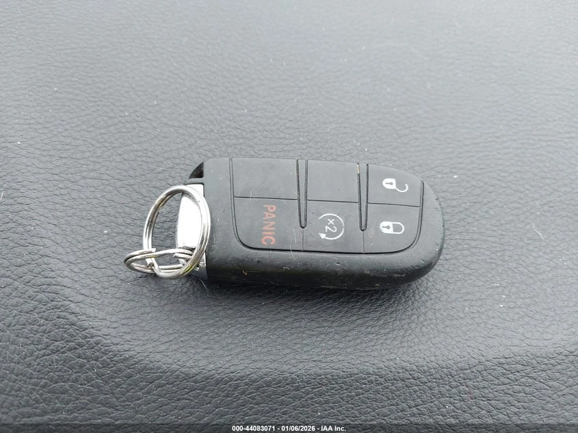 Jeep Compass 2.4L I-4 VVT, 180HP 4X4 Drive, снимка 11 - Автомобили и джипове - 53739403