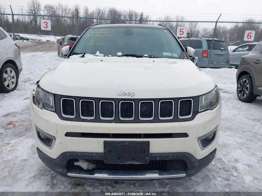 Jeep Compass 2.4L I-4 VVT, 180HP 4X4 Drive, снимка 13 - Автомобили и джипове - 53739403