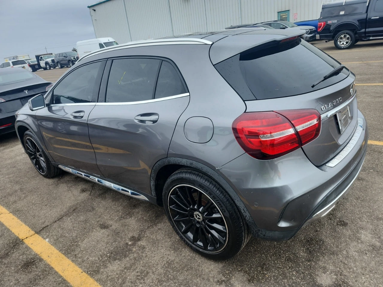 Mercedes-Benz GLA * 250 * CARFAX * 2 КЛЮЧА * ПОДГРЕВИ, снимка 4 - Автомобили и джипове - 53824990