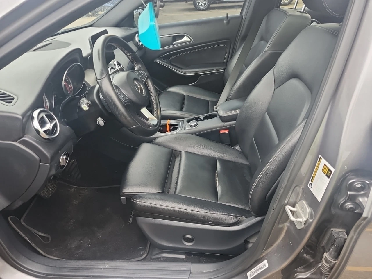 Mercedes-Benz GLA * 250 * CARFAX * 2 КЛЮЧА * ПОДГРЕВИ, снимка 8 - Автомобили и джипове - 53824990