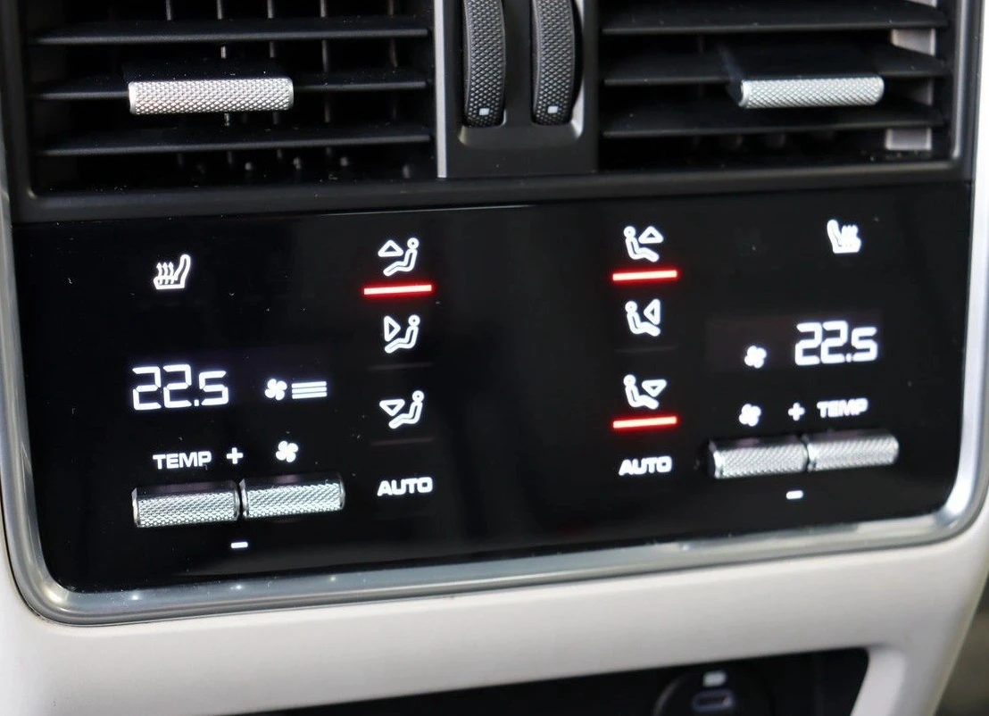 Porsche Cayenne Coupe Turbo S E-Hybrid, снимка 12 - Автомобили и джипове - 53884756