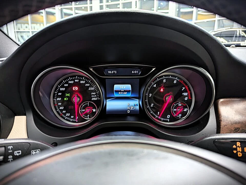 Mercedes-Benz GLA 250 4MATIC* АвтоКредит* (Цена до БГ) , снимка 8 - Автомобили и джипове - 53910835