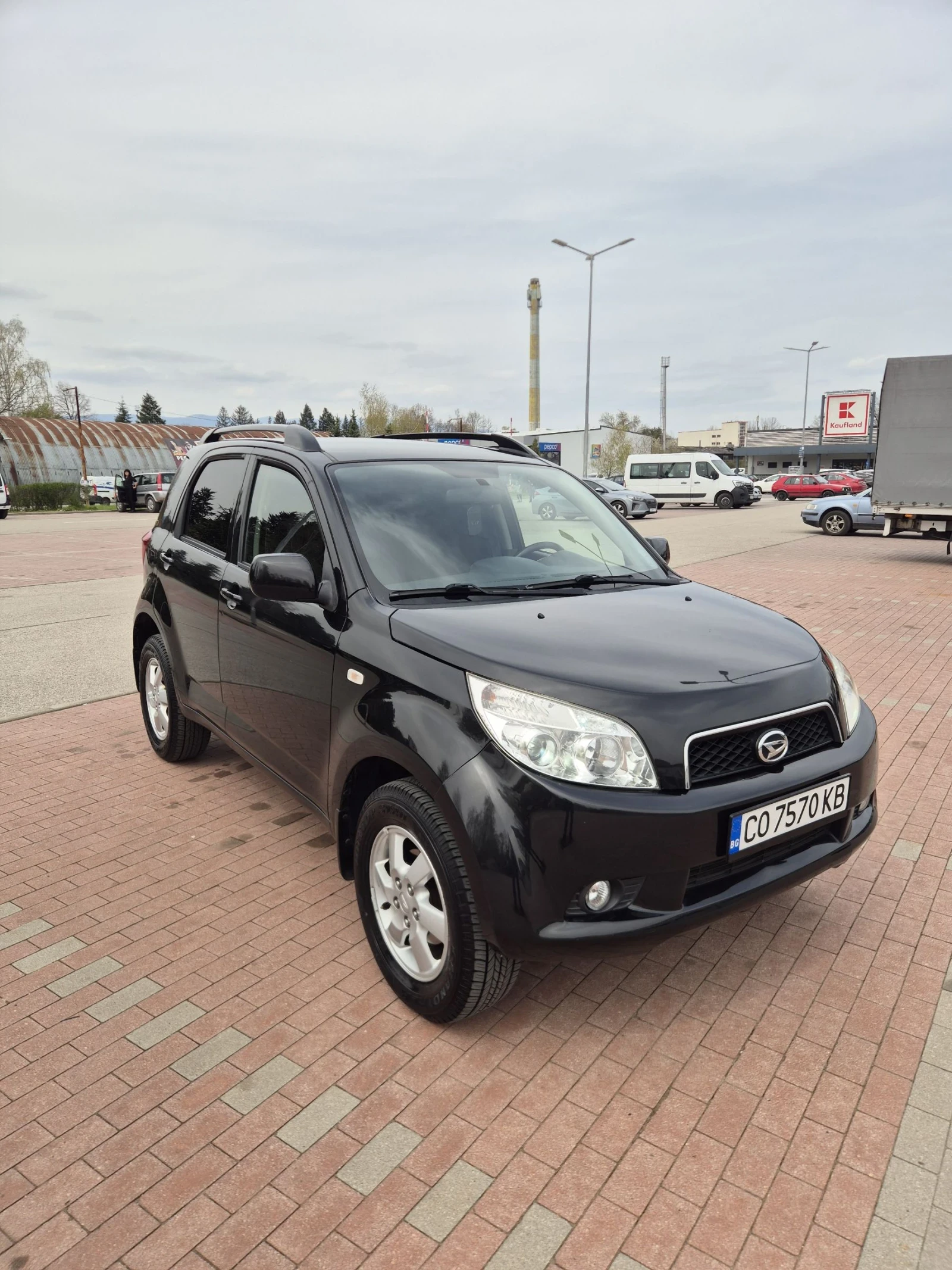 Daihatsu Terios 1.5i-4x4 GPL, снимка 5 - Автомобили и джипове - 54190029