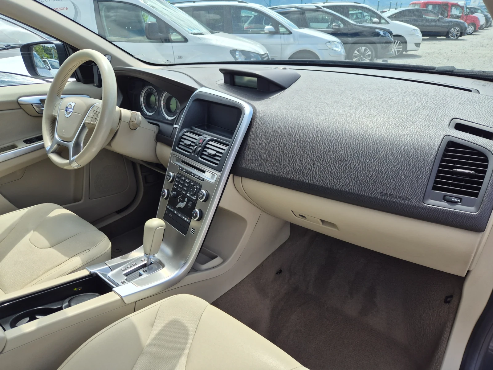 Volvo XC60 2.4 D5/215к.с., снимка 11 - Автомобили и джипове - 54898375