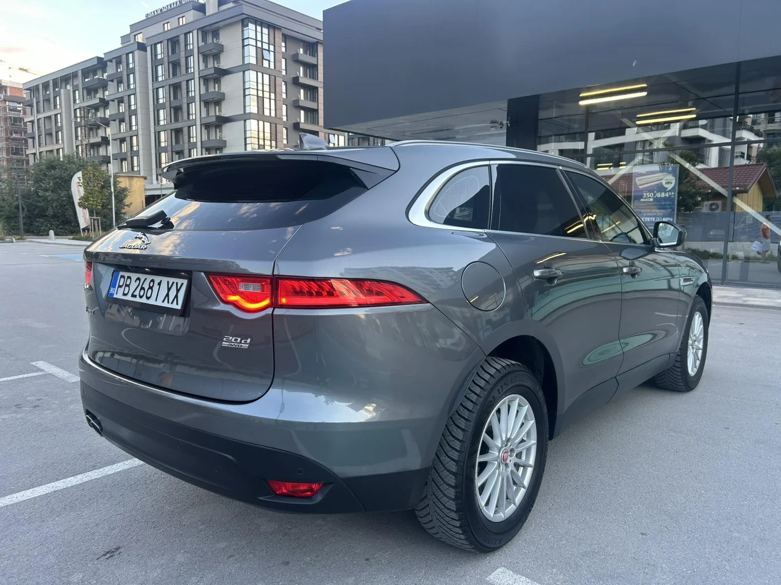 Jaguar F-PACE * 2.0* 180к.с* 4X4* FULL* OPTION* , снимка 5 - Автомобили и джипове - 55228202