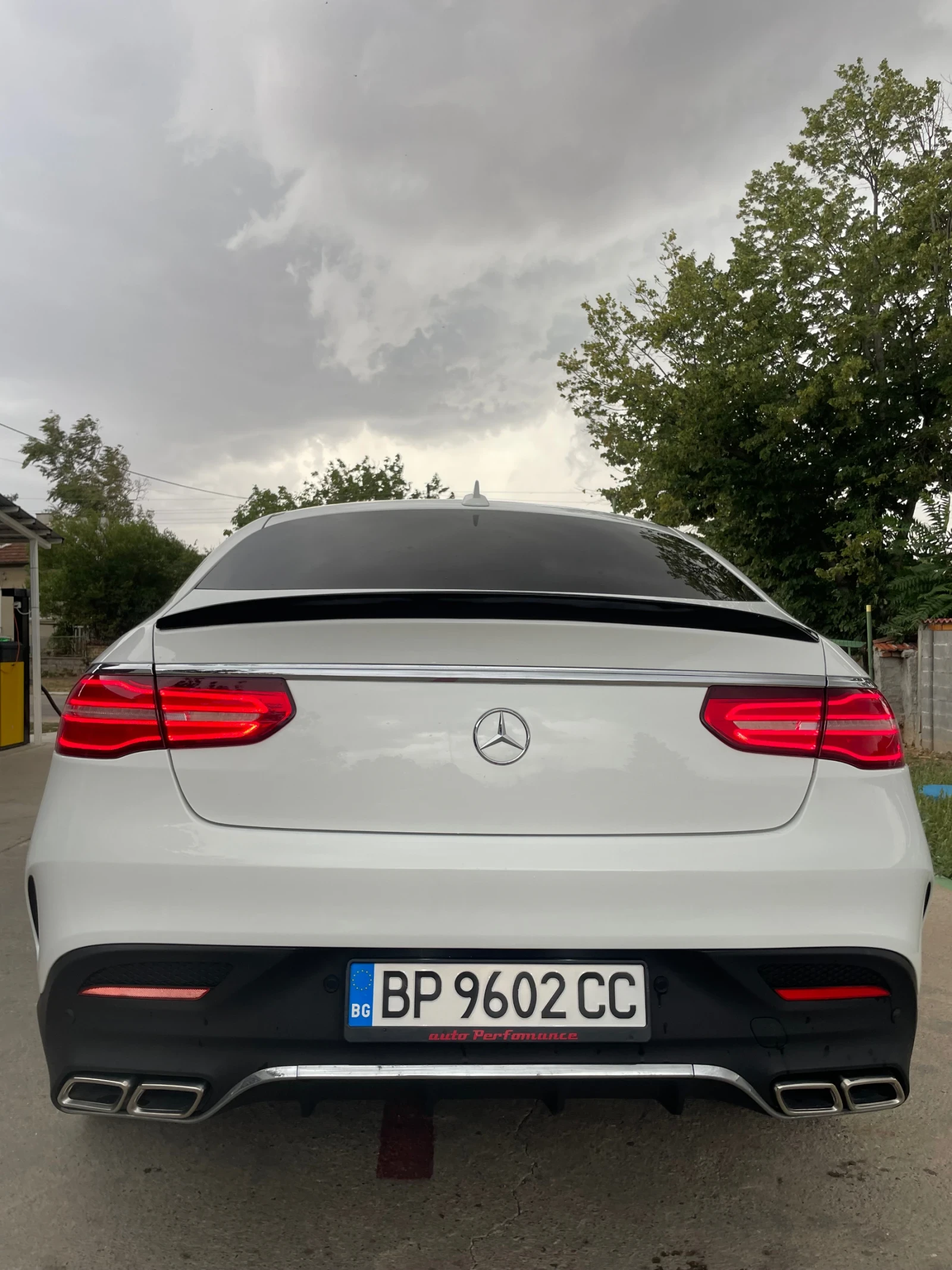 Mercedes-Benz GLE 350 AMG/FULL/TOP, снимка 3 - Автомобили и джипове - 55614855