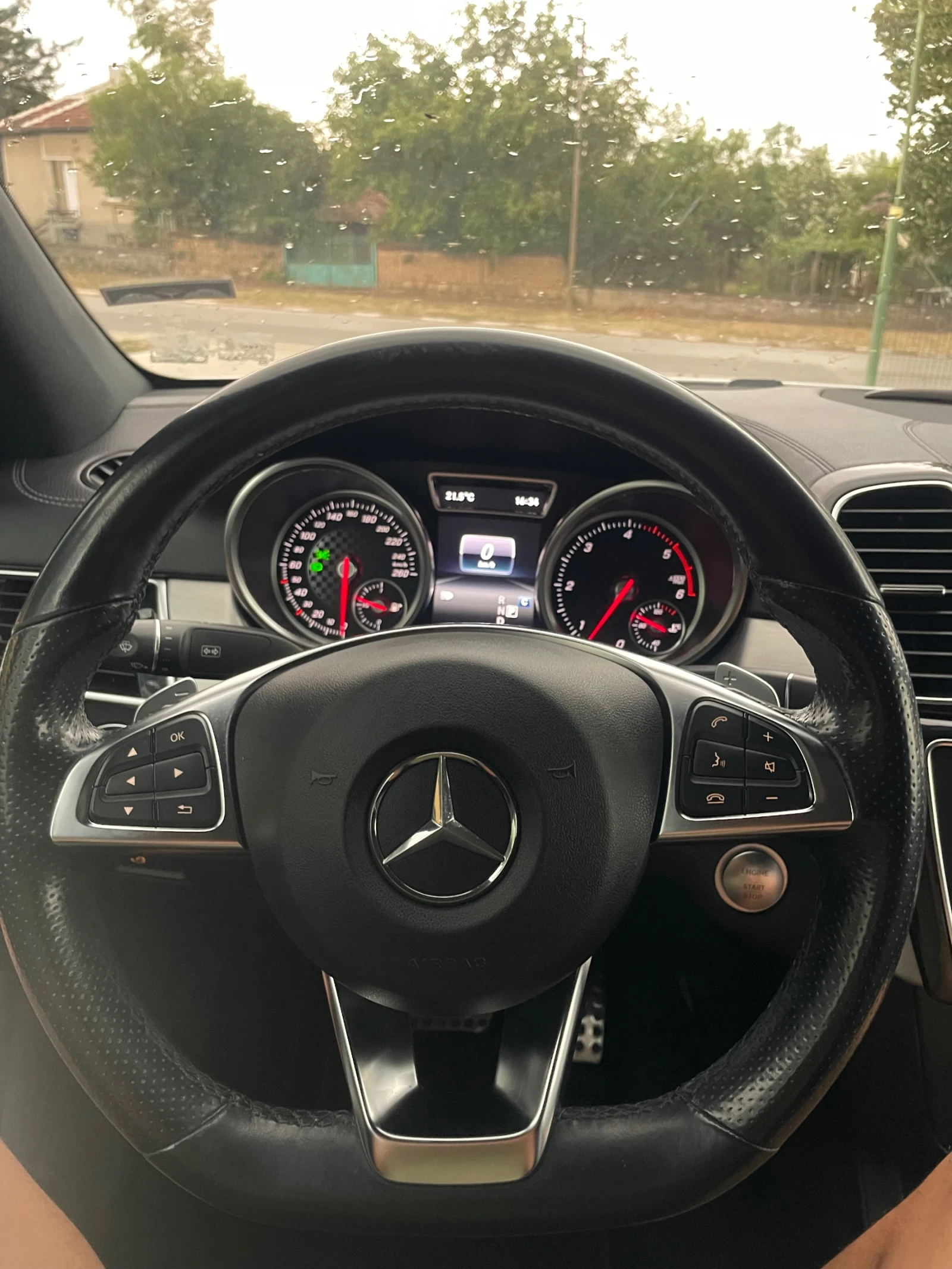 Mercedes-Benz GLE 350 AMG/FULL/TOP, снимка 11 - Автомобили и джипове - 55614855