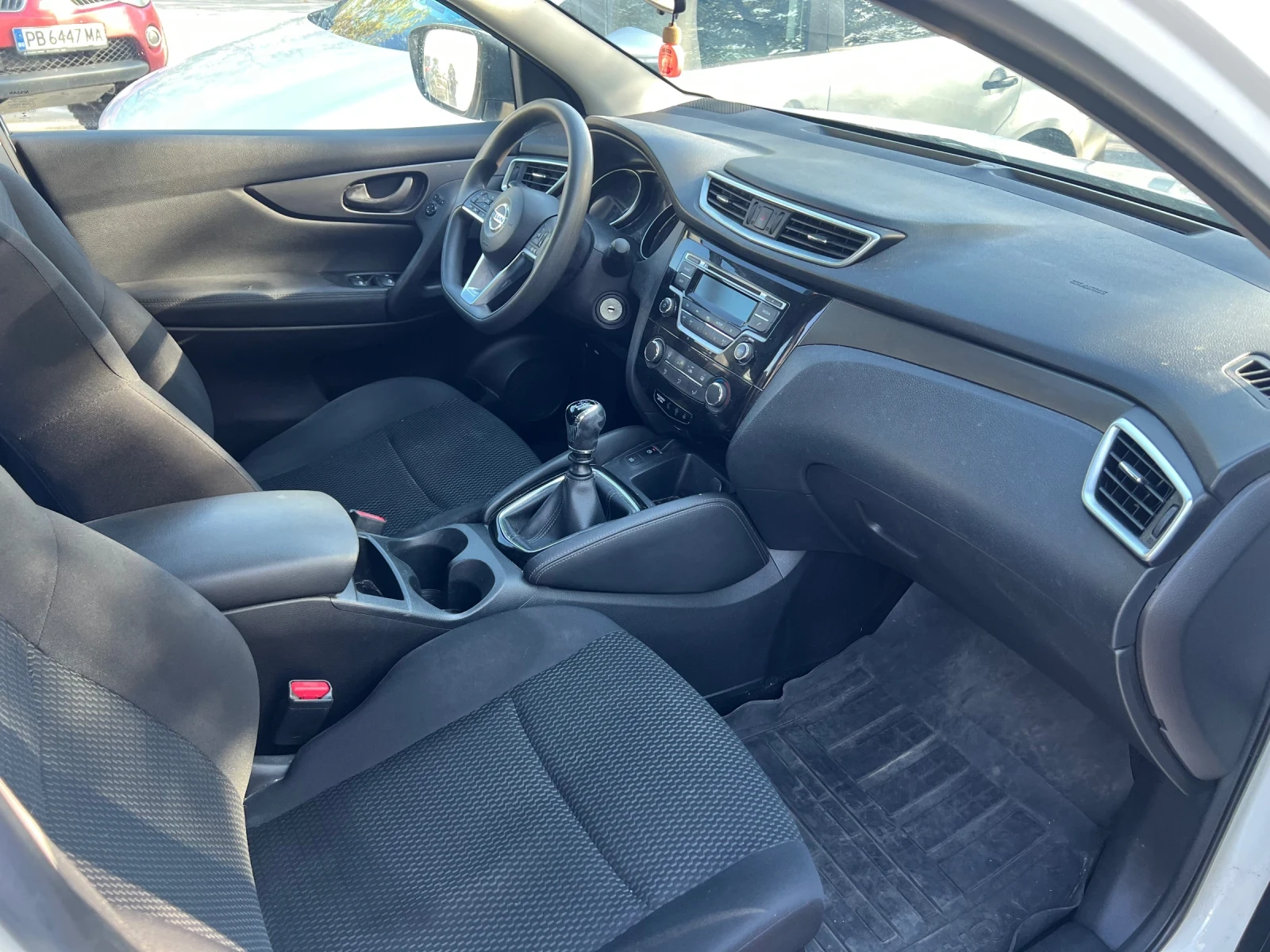 Nissan Qashqai //1.3 DIG-T//FACELIFT// | Mobile.bg � ����������� 10