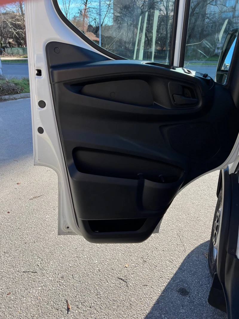 Iveco 35s16, снимка 10 - Бусове и автобуси - 53129928