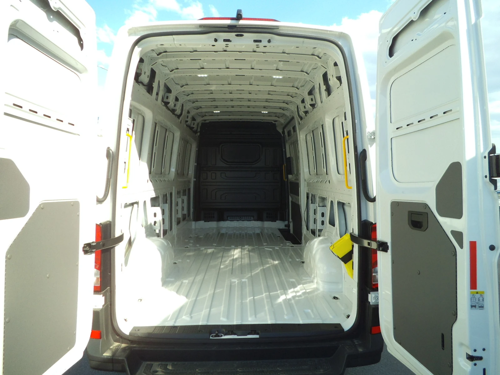 Man TGE 3.140 | Mobile.bg   12