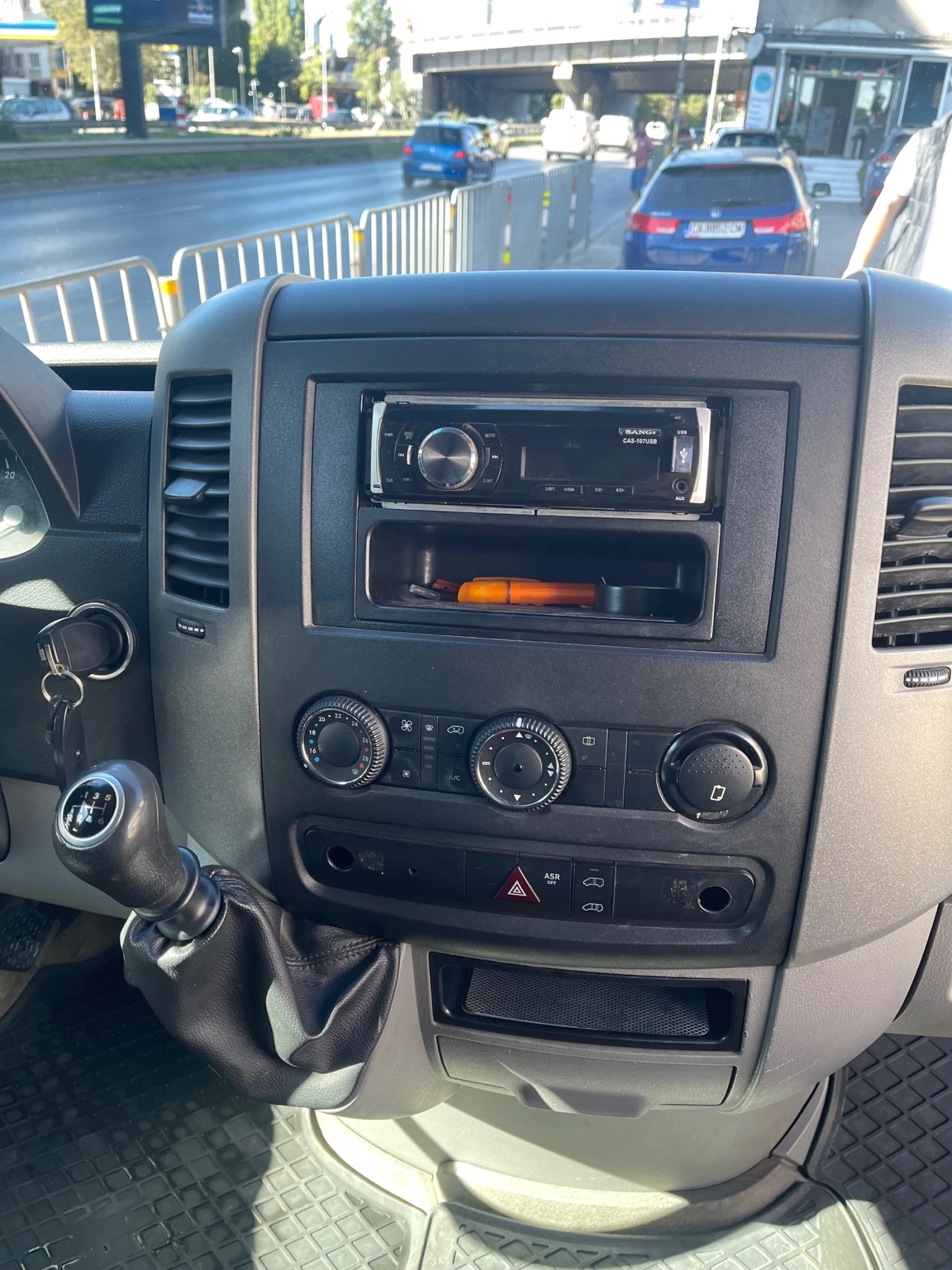 Mercedes-Benz Sprinter 313, снимка 10 - Бусове и автобуси - 56403875