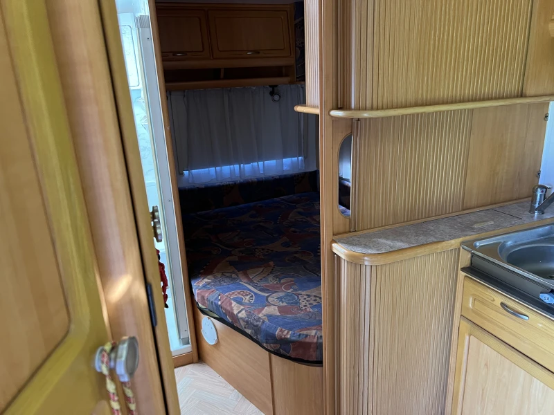 Каравана LMC Dominant, снимка 8 - Каравани и кемпери - 52960540