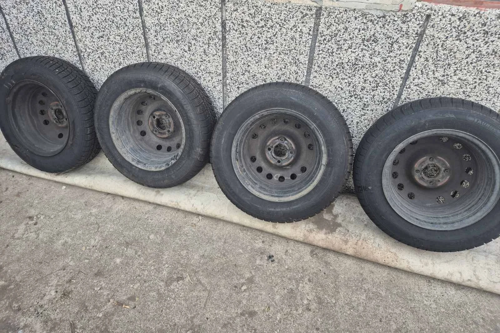 ���� � ������ 175/70R14 | Mobile.bg � ����������� 2