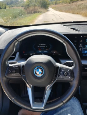 BMW iX1, снимка 12