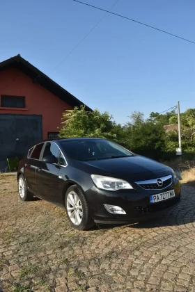 Обява за продажба на Opel Astra 1.4T ~9 999 лв. - изображение 1