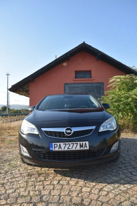 Обява за продажба на Opel Astra 1.4T ~9 999 лв. - изображение 1