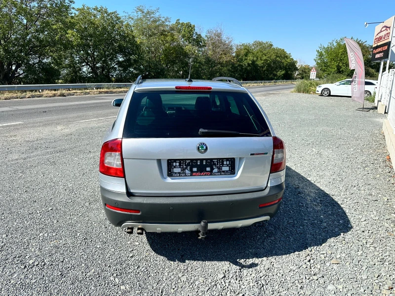 Skoda Octavia Ксенон Подгрев Парктроник 4х4, снимка 5 - Автомобили и джипове - 46087420