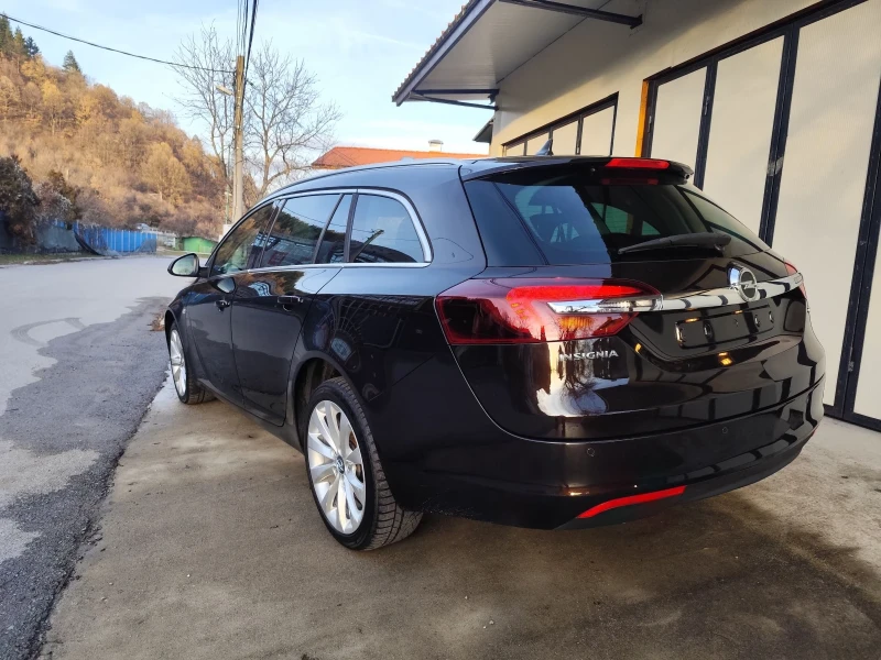 Opel Insignia 4х4 Sport Tourer SW Cosmo-2.0D(163 hp)Automatic, снимка 4 - Автомобили и джипове - 48081275