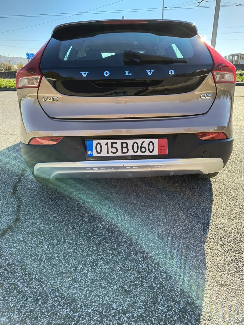 Volvo V40 Cross Country D2, снимка 5 - Автомобили и джипове - 48717055