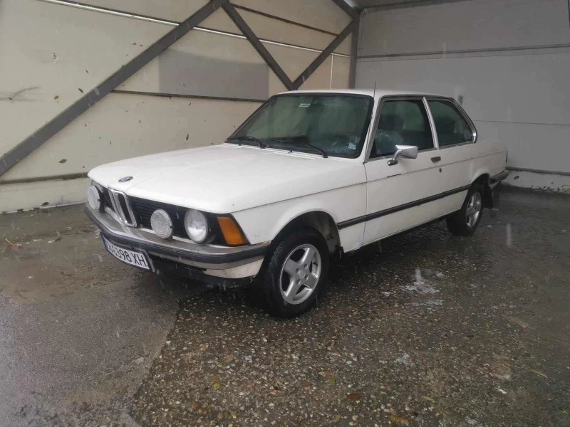 BMW 318, снимка 2 - Автомобили и джипове - 49293623