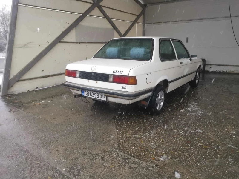 BMW 318, снимка 4 - Автомобили и джипове - 49293623