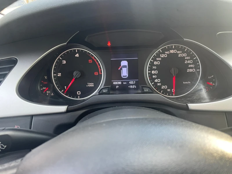 Audi A4 B8 A4 Avant TDI2.0, снимка 4 - Автомобили и джипове - 52580762