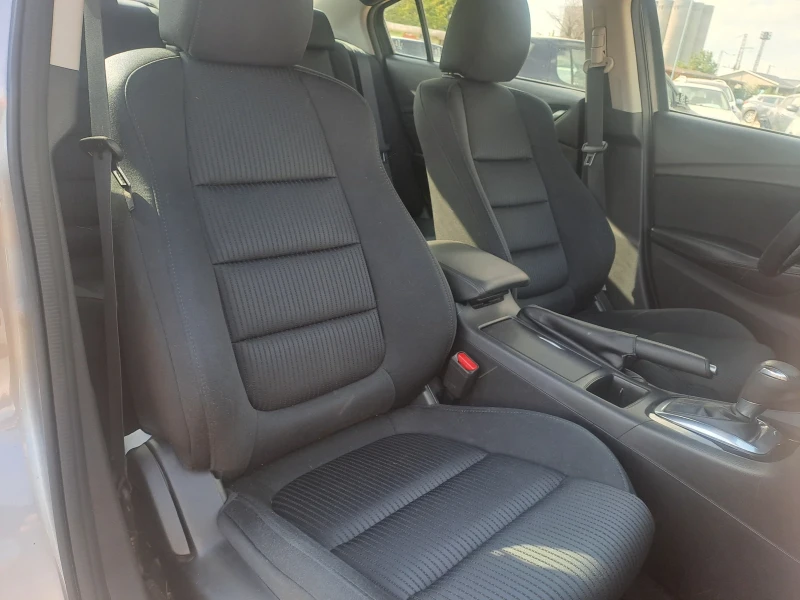 Mazda 6 2, 5i, 24000км.SKYACTIV, снимка 8 - Автомобили и джипове - 51689379