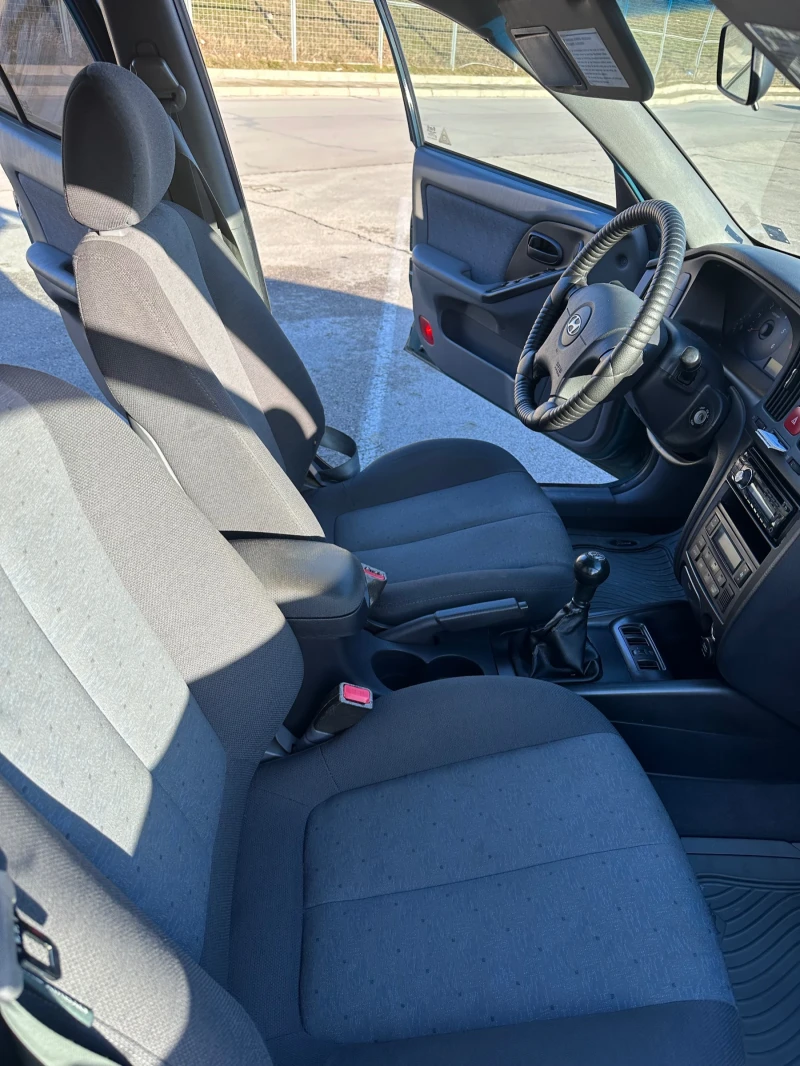 Hyundai Elantra Hyundai Elantra, снимка 7 - Автомобили и джипове - 52186234