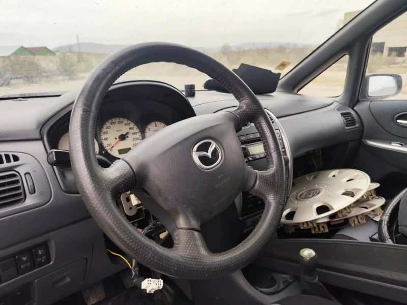 Mazda Premacy 2.0d, снимка 4 - Автомобили и джипове - 52243470